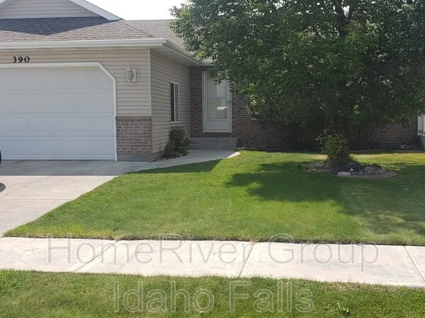 390 Bridger Dr, Ammon, ID 83406
