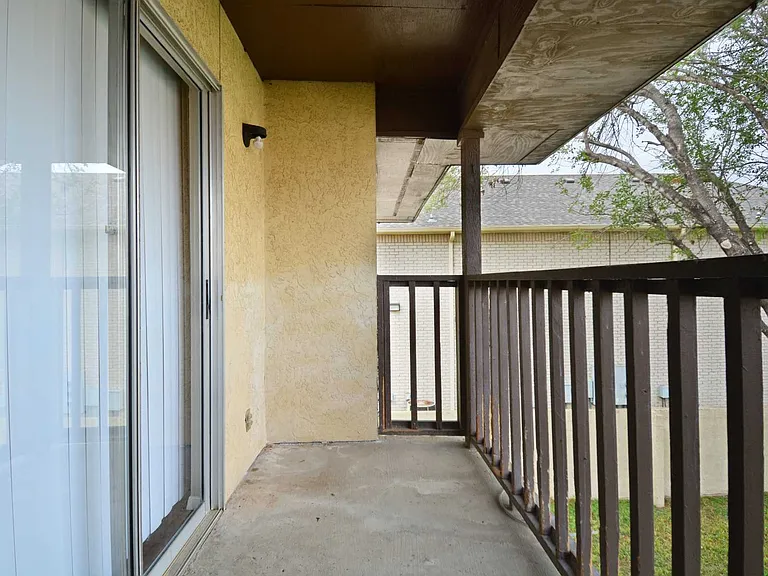 Crossings Apartments — Photo 17
