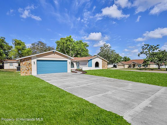 3rd image of 10541 Horizon Dr
