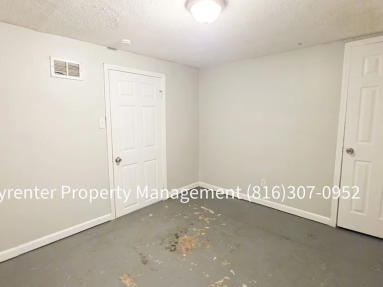 6626 College Ave — Photo 18