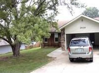 2638 W Roxbury St, Springfield, MO 65807