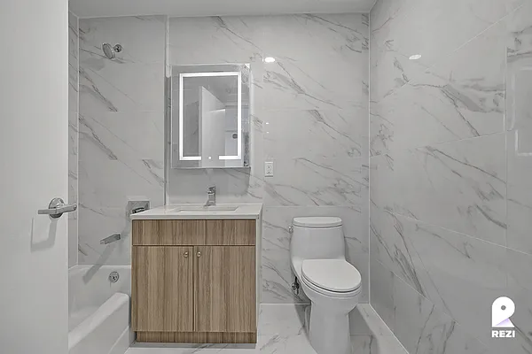 Rented by REZI | media 30