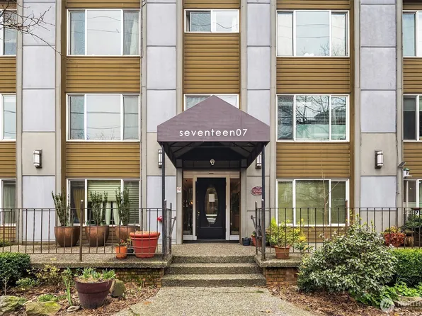 1707 Boylston Avenue #206, Seattle, WA 98122