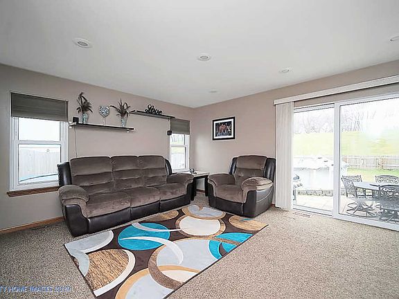 5th image of 4006 Brenton Dr