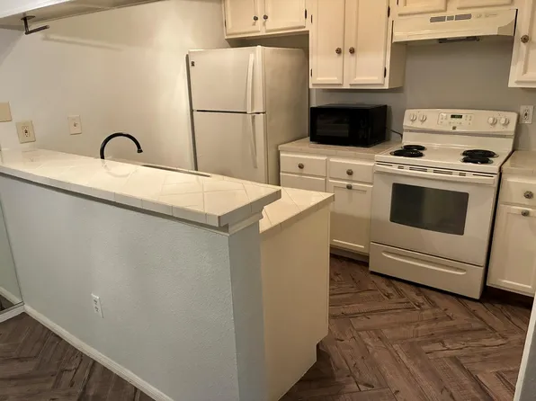 11711 Memorial Dr APT 673, Houston, TX 77024