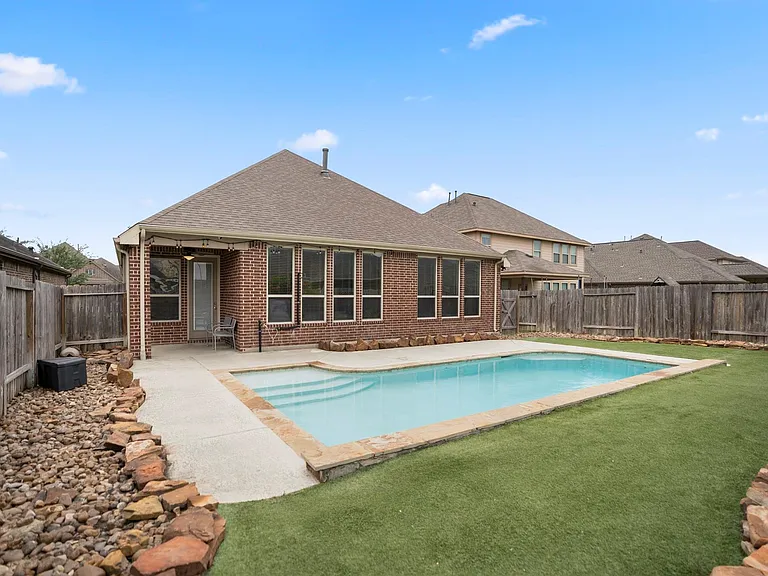 22310 Taren Ct — Photo 34