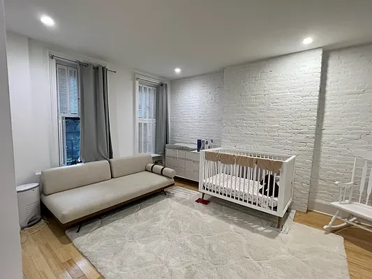 Rented by Moving Forward Real Estate NYC | media 26