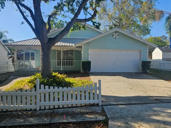 1600 Tamarac Trl, Tavares, FL 32778