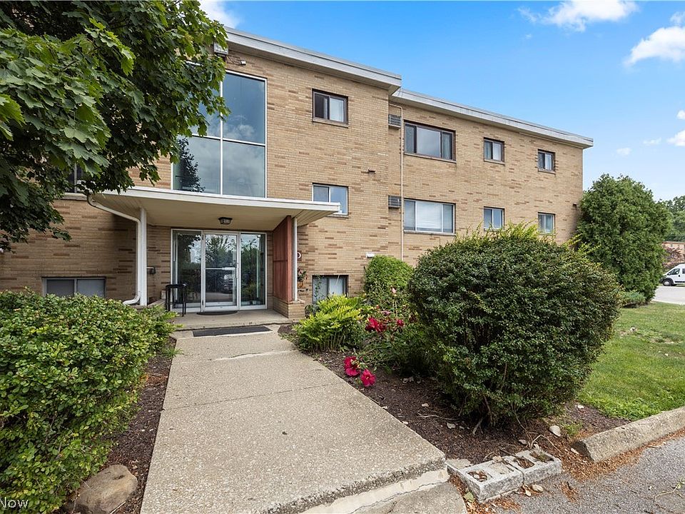 1st image of 5200 Royalton Rd #D-12