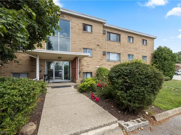 5200 Royalton Rd #D-12, North Royalton, OH 44133