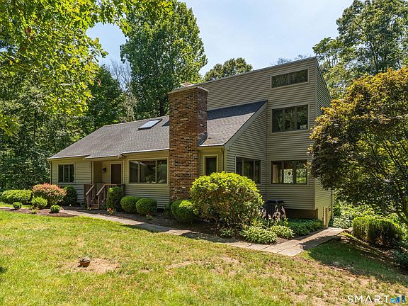 2nd image of 70 Hoadley Creek Circle