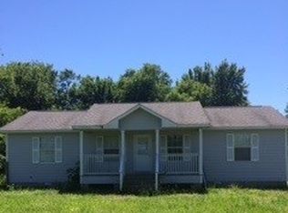 560 NW 3rd St, Ramona, OK 74061