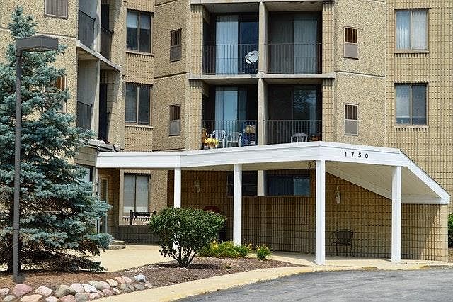 1st image of 1750 N Marywood Ave Floor 6