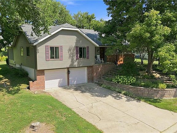 3rd image of 1005 Plaza Pl