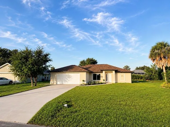 121 Mariner Ln, Rotonda West, FL 33947