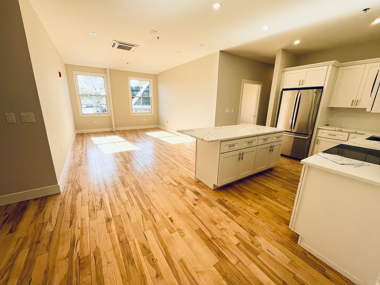 2 bed, $2,750 — Photo 3