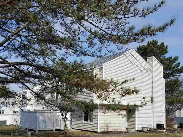 804 Fairfield Ct, East Greenbush, NY 12061