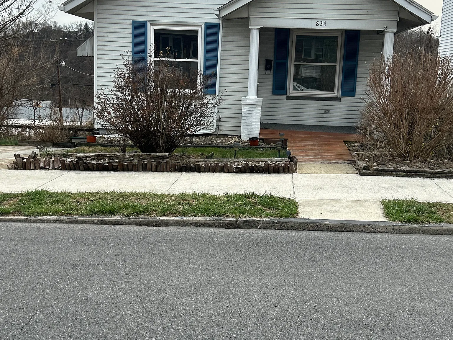 2 bed, 804 sqft, $900 — Photo 1