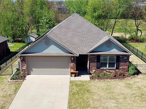 2370 Double Bogey Ln, Farmington, AR 72730