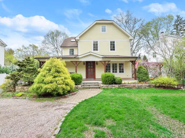 45 Lockwood Ln, Riverside, CT 06878