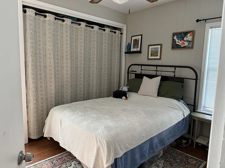 1638 Victoria Ave #1 — Photo 9
