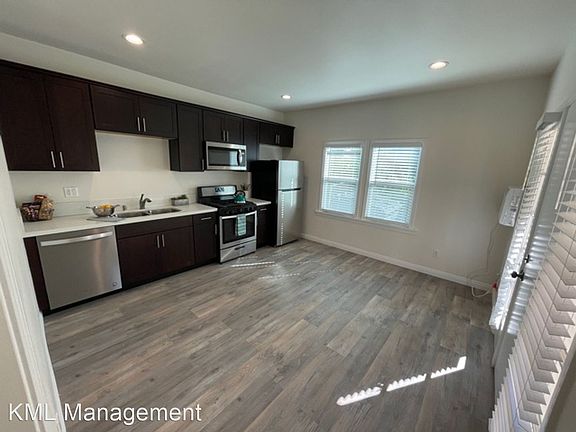 4th image of 524 Lincoln Ave #103