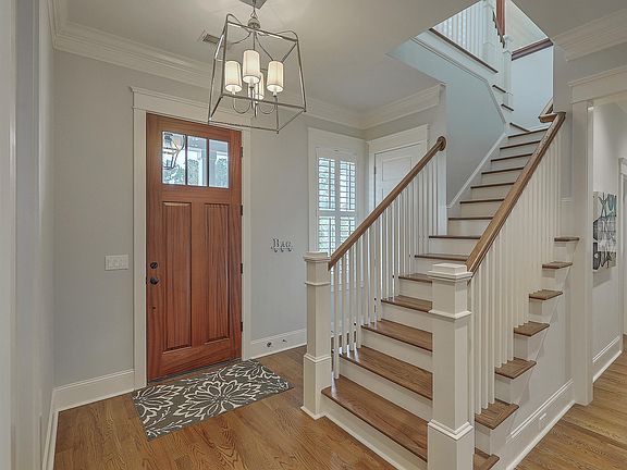 4th image of 3818 Fifle St