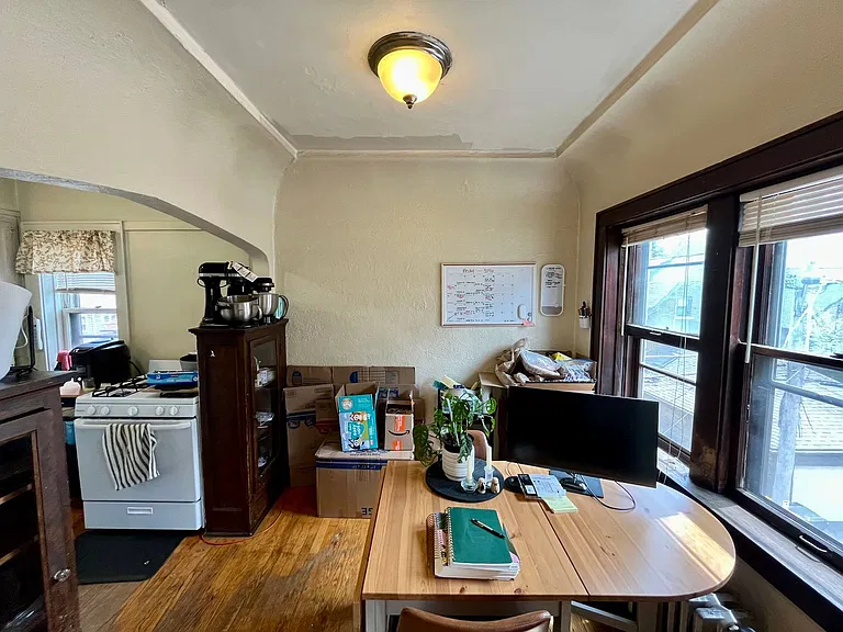 4468 N Oakland Ave — Photo 14