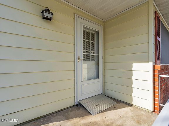 5th image of 7 Nevada Drive #B