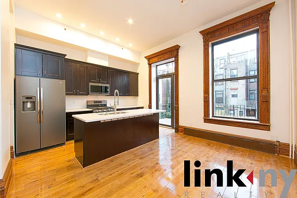 Rented by Link NY Realty | media 74