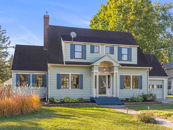 220 E 6th St, Sandwich, IL 60548