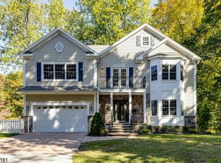 136 Locust Ave, Mountainside, NJ 07092
