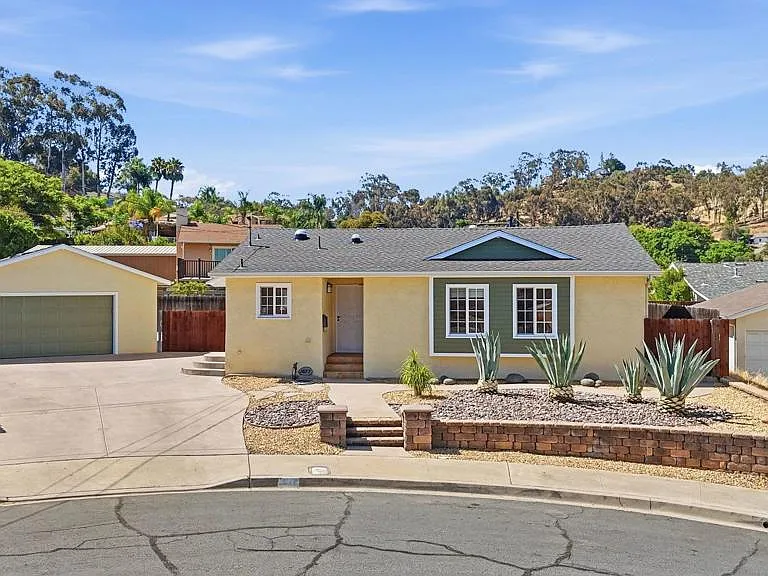 1677 Sandos St — Photo 36