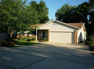 12111 Josephine Marie Dr, Maryland Heights, MO 63043