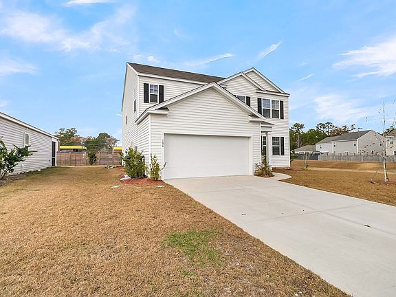 3rd image of 106 Pontoria Dr