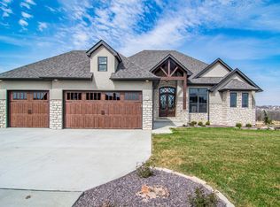 3203 N Rivington Dr, Columbia, MO 65203