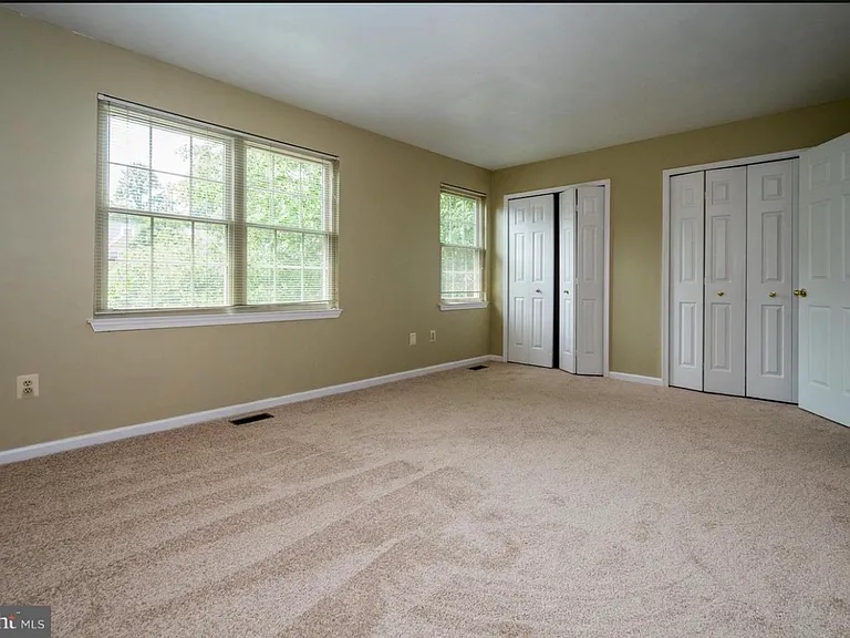 9606 Hadleigh Ct — Photo 7