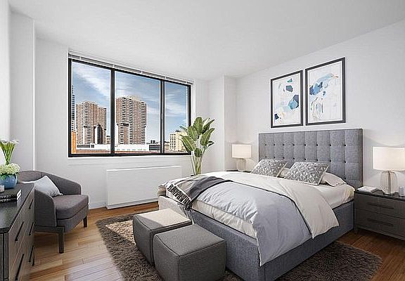 4th image of 450 N End Ave APT 11L