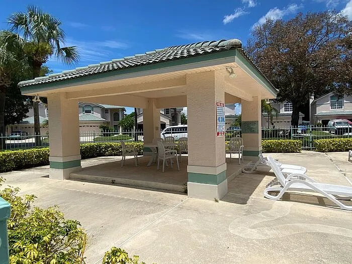 7200 Bay Club Way — Photo 45
