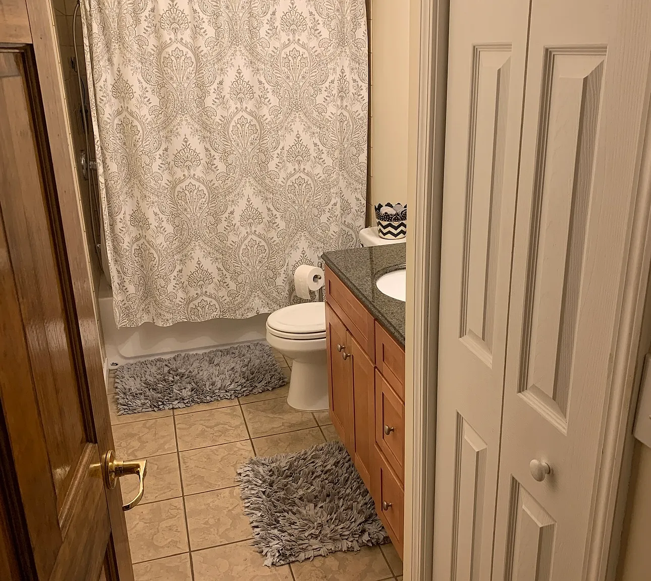 2 bed, 1300 sqft, $1,600 — Photo 3