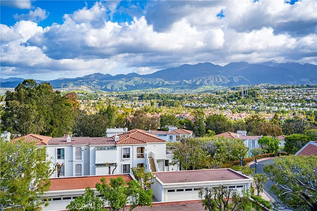 2 bed, 1454 sqft, $3,800 — Photo 3