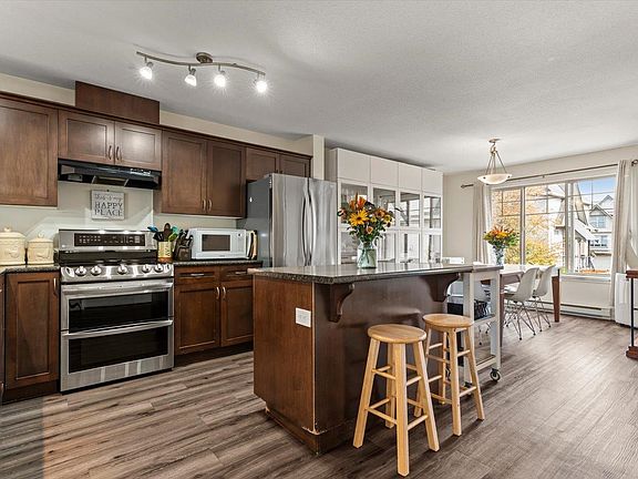 4th image of 5556 Peach Rd #41