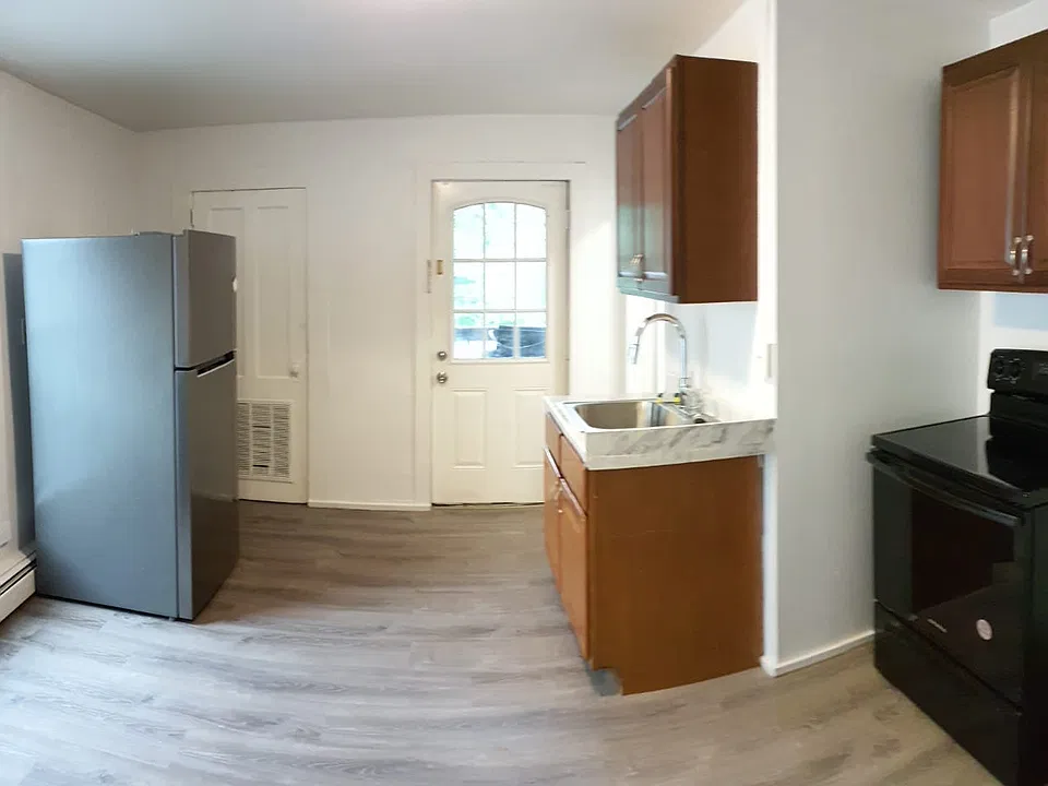 24 Cottage St #6