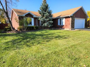 638 Colony Ave, Lindenhurst, IL 60046