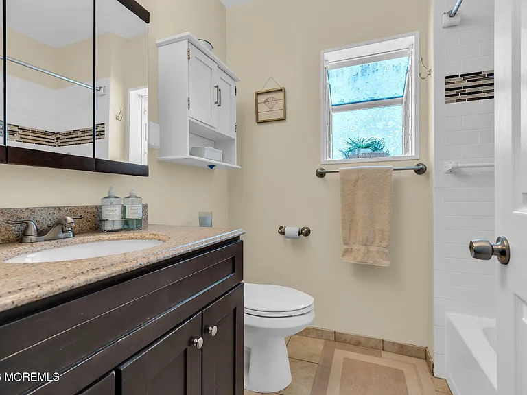 319 Arnold Ave — Photo 13