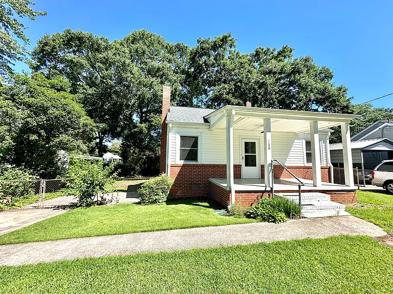 108 Merrilat Ave — Photo 1