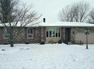7206 Nickett Dr, North Tonawanda, NY 14120