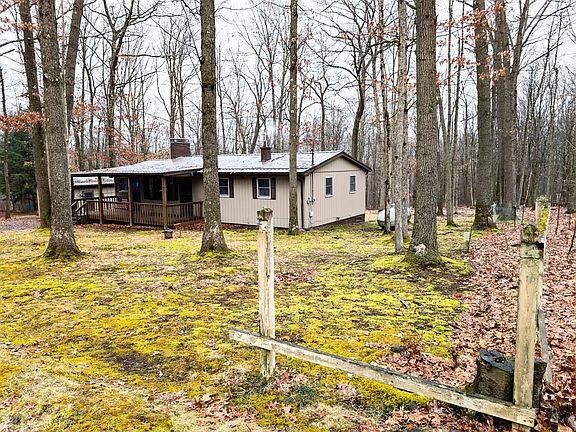 4th image of 135 Cherry Ln