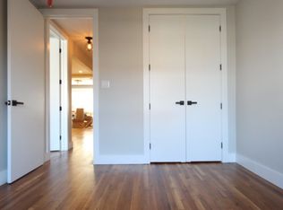 1918 Stanhope St, Flushing, NY 11385