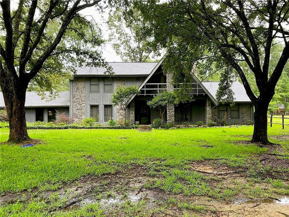 1st image of 394 Timberridge Dr